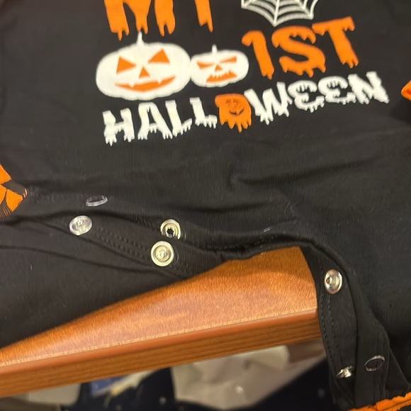 Children’s Halloween Onsie with Hat - Picture 4 of 6
